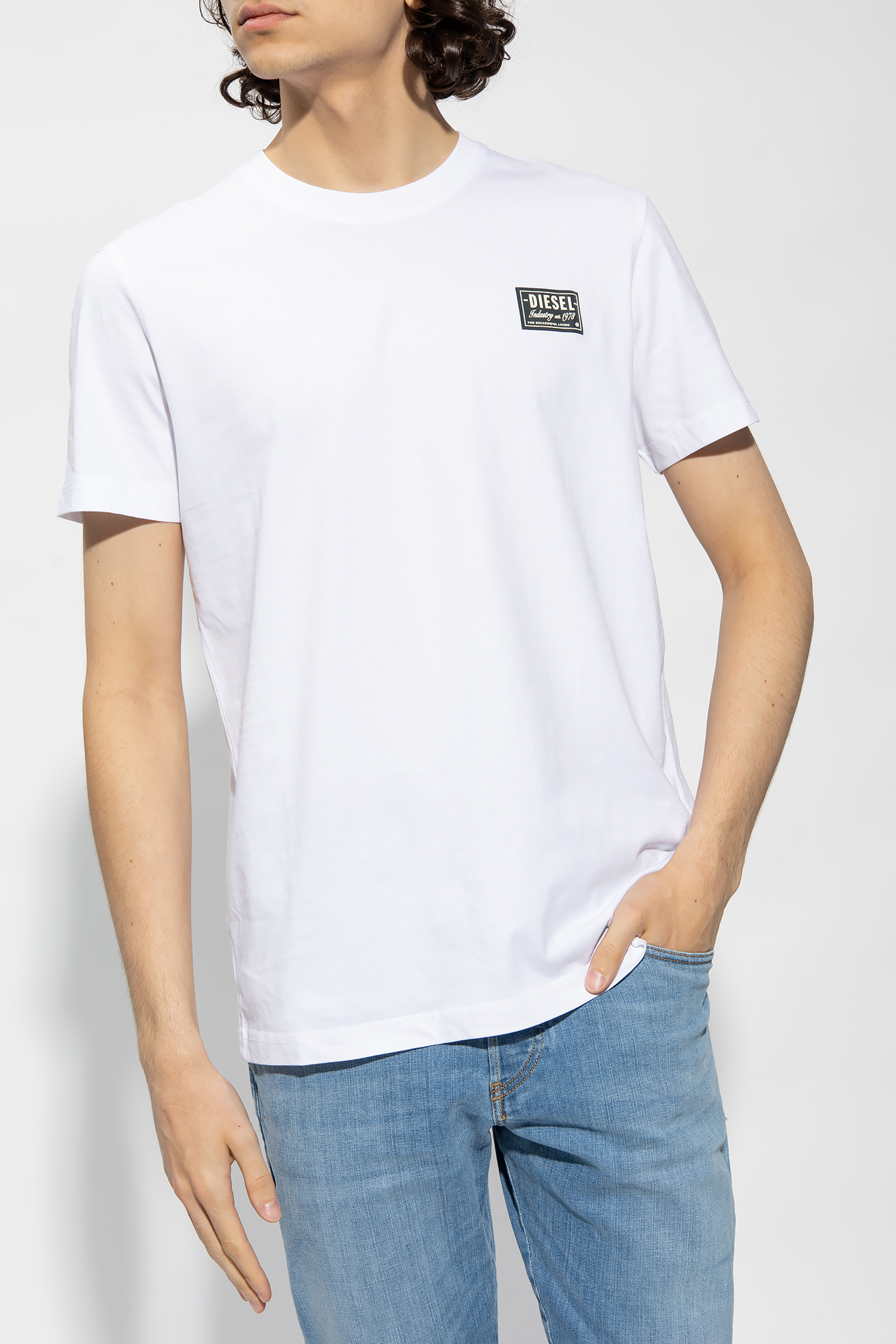 関税込【DIESEL】Diegor K67 short sleeve T-shirt★White★ロゴ T-DIEGOR-D Man: T-shirt with D patch | Diesel